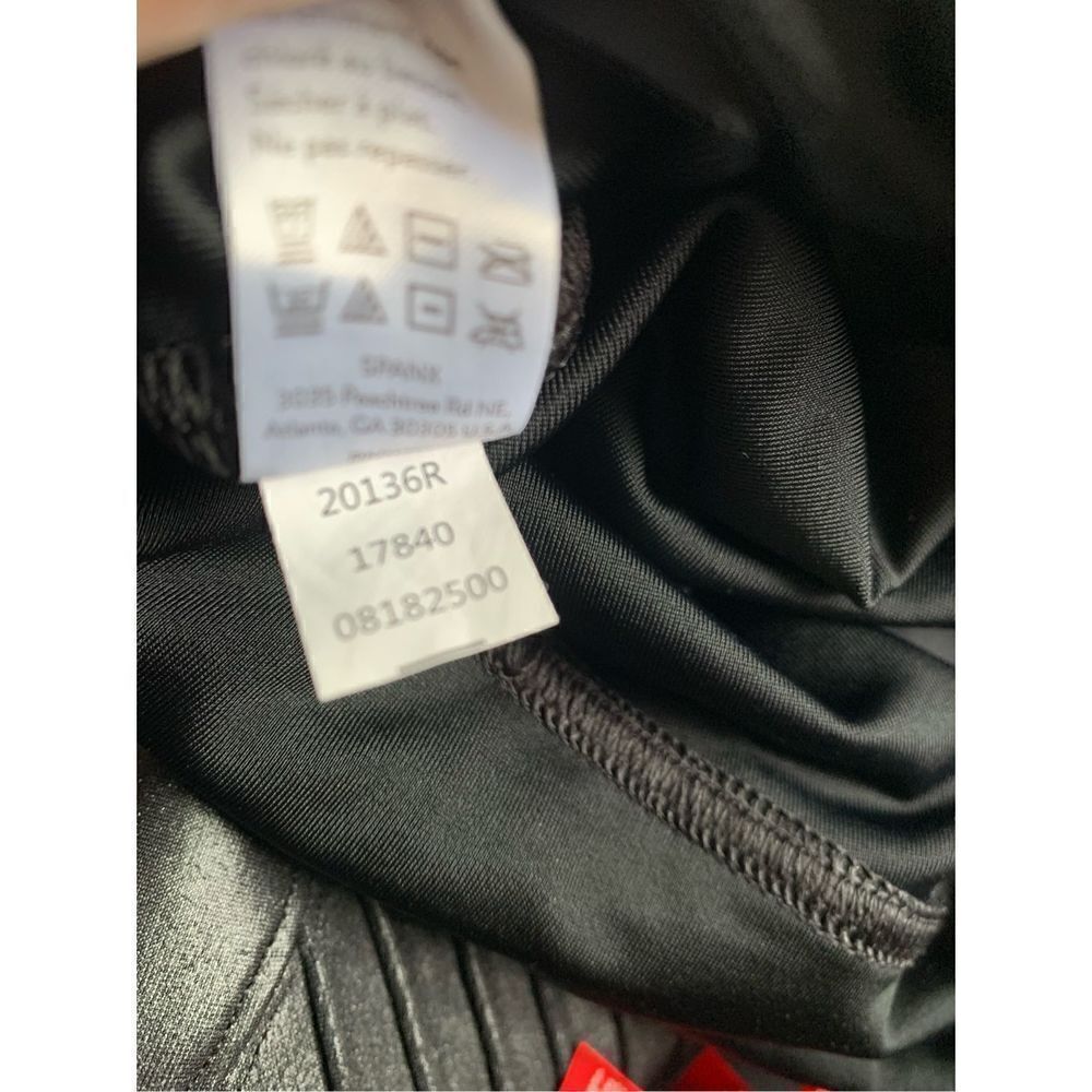 Spanx Women's Faux Leather Moto Leggings Textured Shaping Stretch Black - Picture 12 of 12